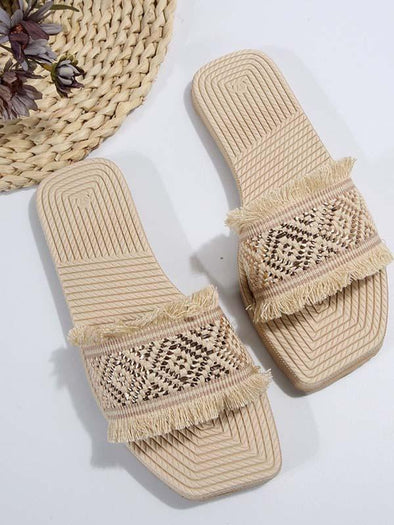 Stylish tassel flat slippers