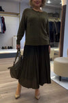 Women's Casual Round-neck Shiny Sweater + Pleated Skirt Set