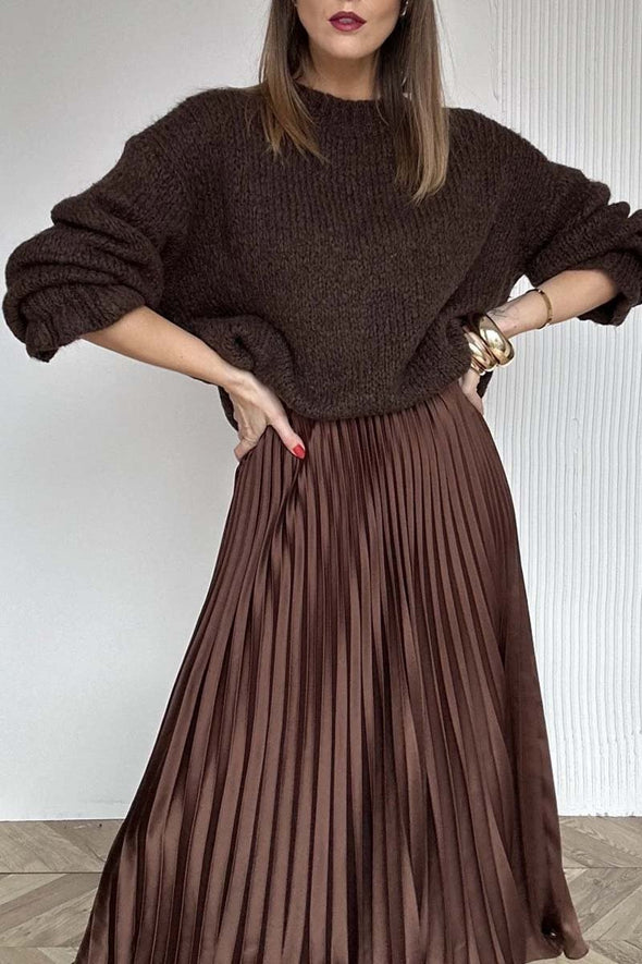 Women's knitted top and pleated skirt set